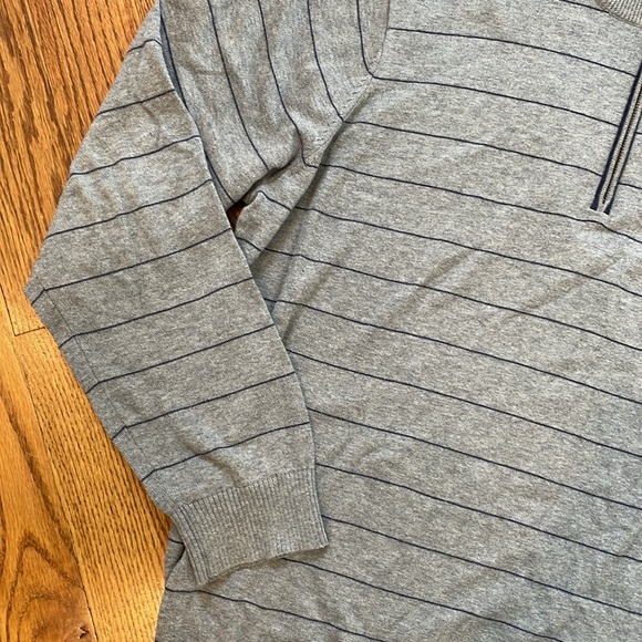 Men’s Vineyard Vines Quarter Zip Sweater. Size XL. Like New Condition. - Picture 5 of 11